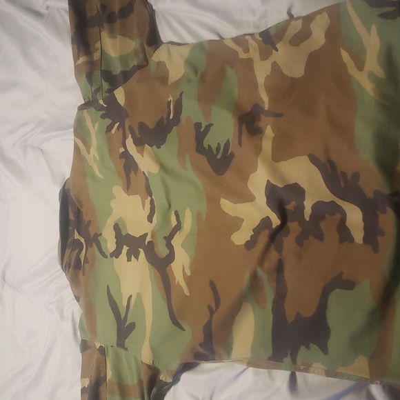 Authentic Army Button Up - Picture 4 of 5